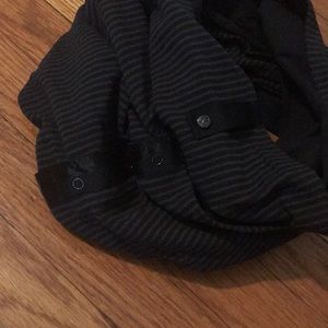 lululemon infinity scarf